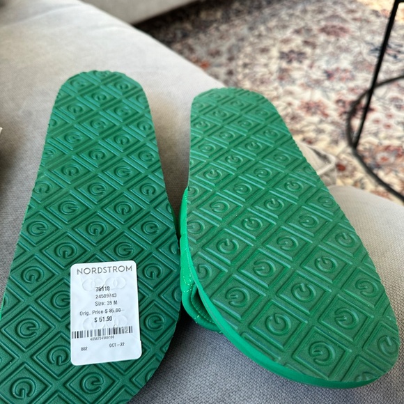 Gant - Picture 2 of 3